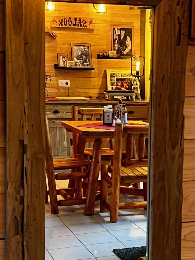 Hotel Le Ranch Brulon Ngoại thất bức ảnh