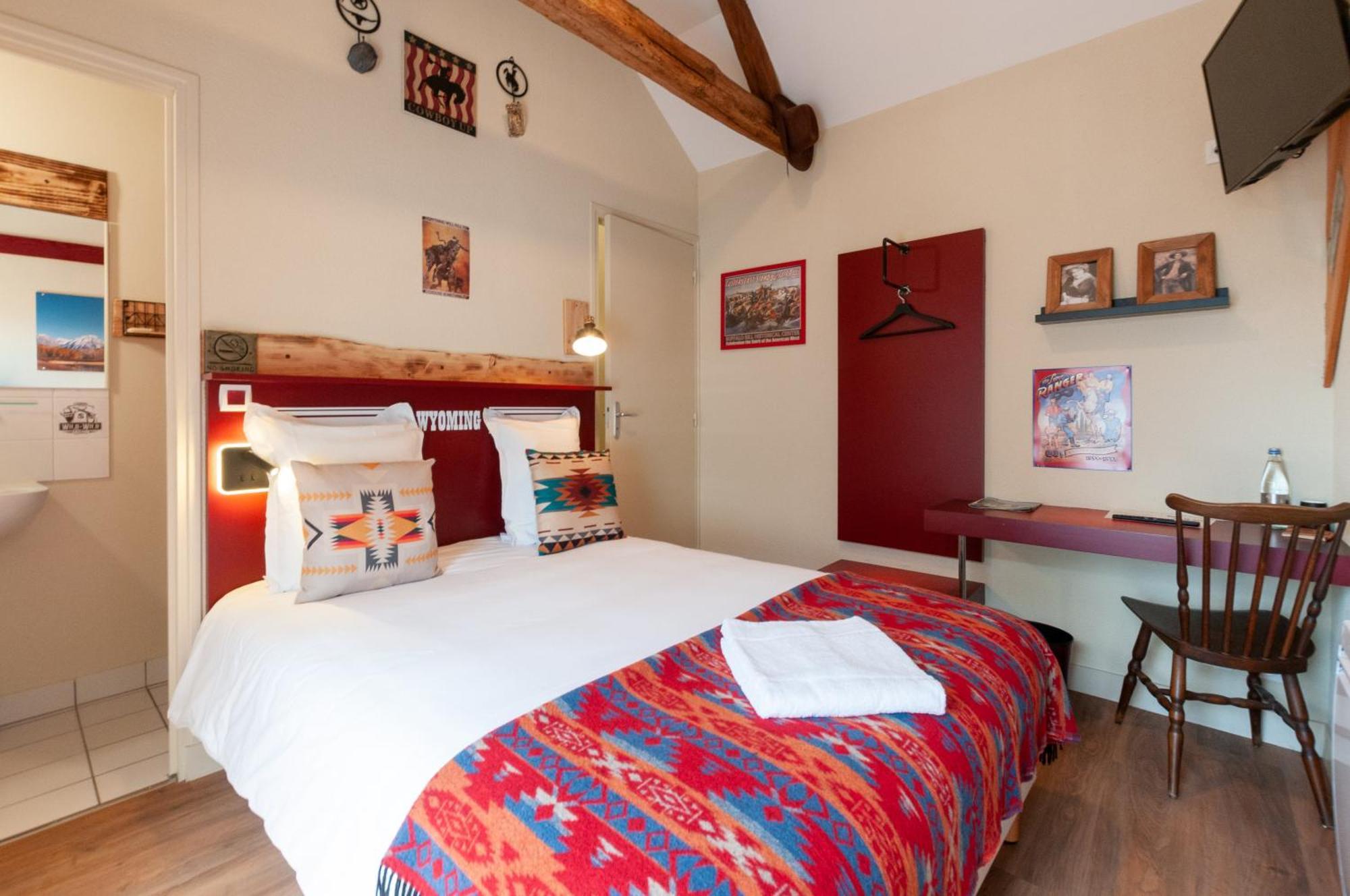 Hotel Le Ranch Brulon Ngoại thất bức ảnh