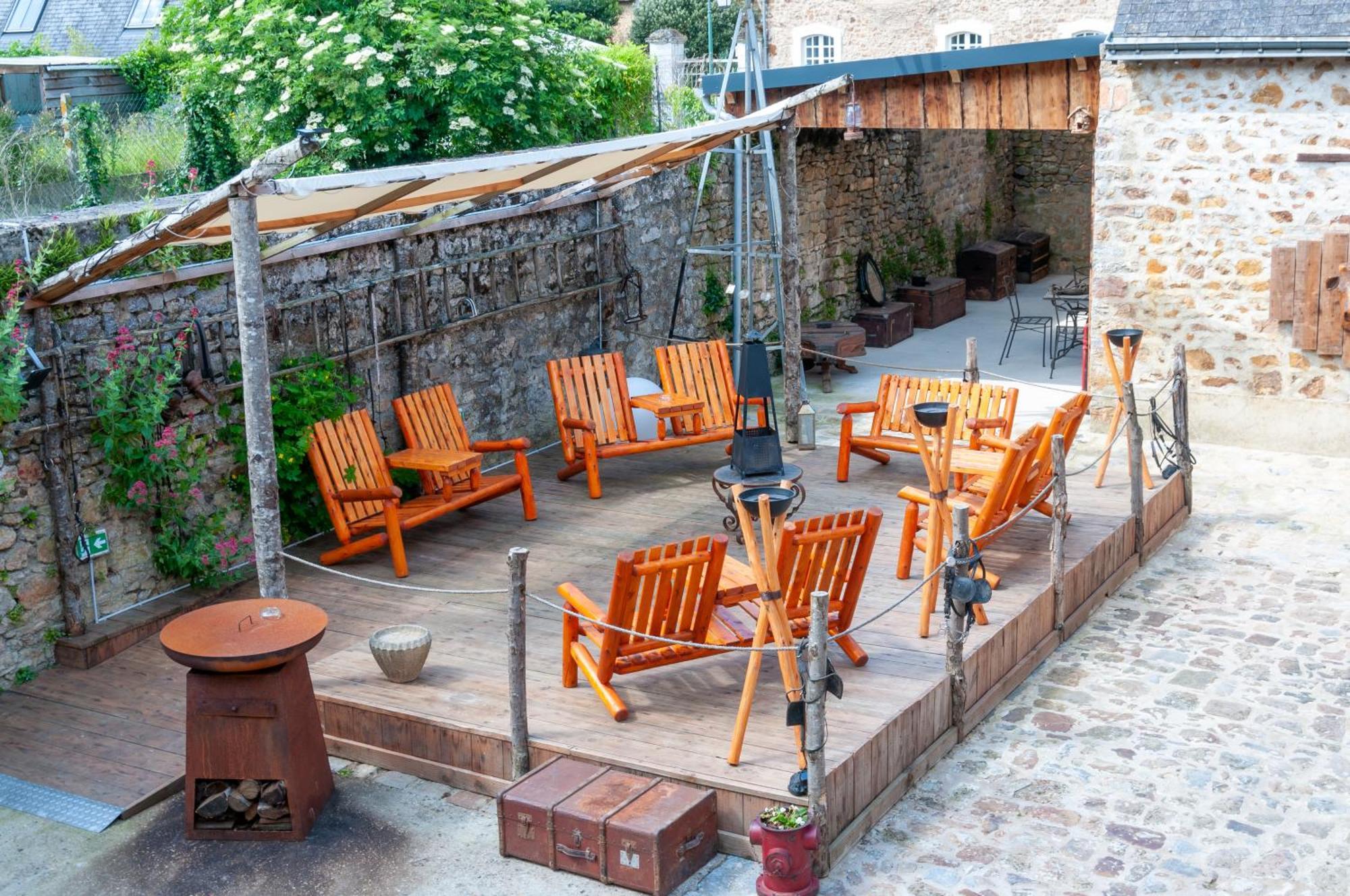 Hotel Le Ranch Brulon Ngoại thất bức ảnh